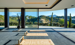 Villa de luxe neuve, haut de gamme, avec vues panoramiques à vendre dans la résidence fermée d’El Madroñal à Benahavis - Marbella 794210 