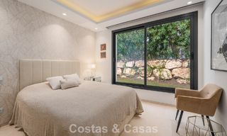 Villa de luxe avec caractère moderne à vendre dans une communauté fermée dans la Vallée du Golf de Nueva Andalucía, Marbella 794412 