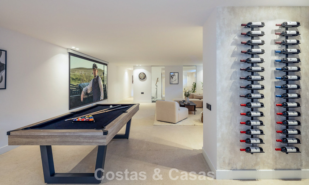 Villa de luxe moderne avec style architectural minimaliste à vendre sur la Nouvelle Milla d’Or entre Marbella et Estepona 794321