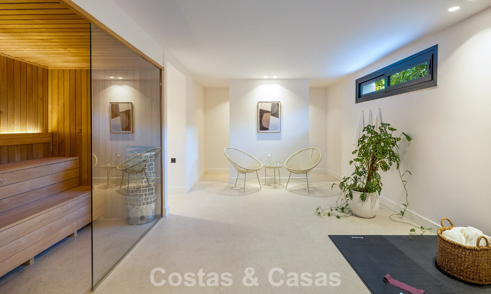 Villa de luxe moderne avec style architectural minimaliste à vendre sur la Nouvelle Milla d’Or entre Marbella et Estepona 794324