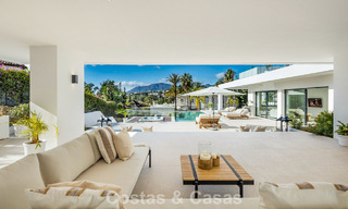 Villa de luxe moderne avec style architectural minimaliste à vendre sur la Nouvelle Milla d’Or entre Marbella et Estepona 794337 