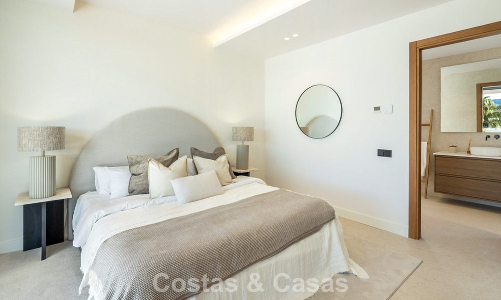 Villa de luxe moderne avec style architectural minimaliste à vendre sur la Nouvelle Milla d’Or entre Marbella et Estepona 794342