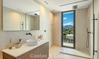 Villa de luxe moderne avec style architectural minimaliste à vendre sur la Nouvelle Milla d’Or entre Marbella et Estepona 794345 