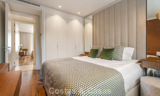 Appartement moderne avec jardin à vendre, offrant une vue sur la côte, dans un complexe fermé près de la ville de Marbella 794495 