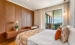 Appartement moderne avec jardin à vendre, offrant une vue sur la côte, dans un complexe fermé près de la ville de Marbella 794497 