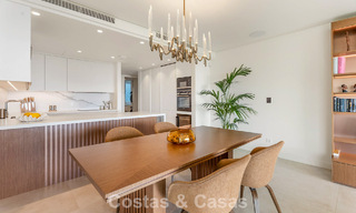 Appartement moderne avec jardin à vendre, offrant une vue sur la côte, dans un complexe fermé près de la ville de Marbella 794507 