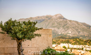 Appartement moderne de style villa à vendre avec vue sur la mer dans un complexe exclusif à La Quinta, Marbella - Benahavís 794510 