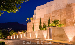 Appartement moderne de style villa à vendre avec vue sur la mer dans un complexe exclusif à La Quinta, Marbella - Benahavís 794512 