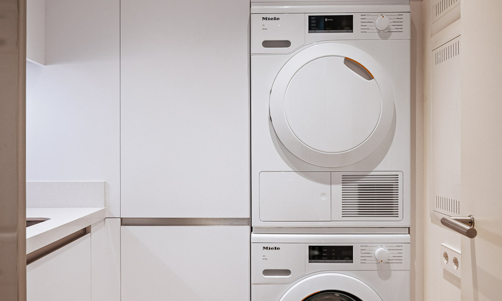 Appartement moderne de style villa à vendre avec vue sur la mer dans un complexe exclusif à La Quinta, Marbella - Benahavís 794513