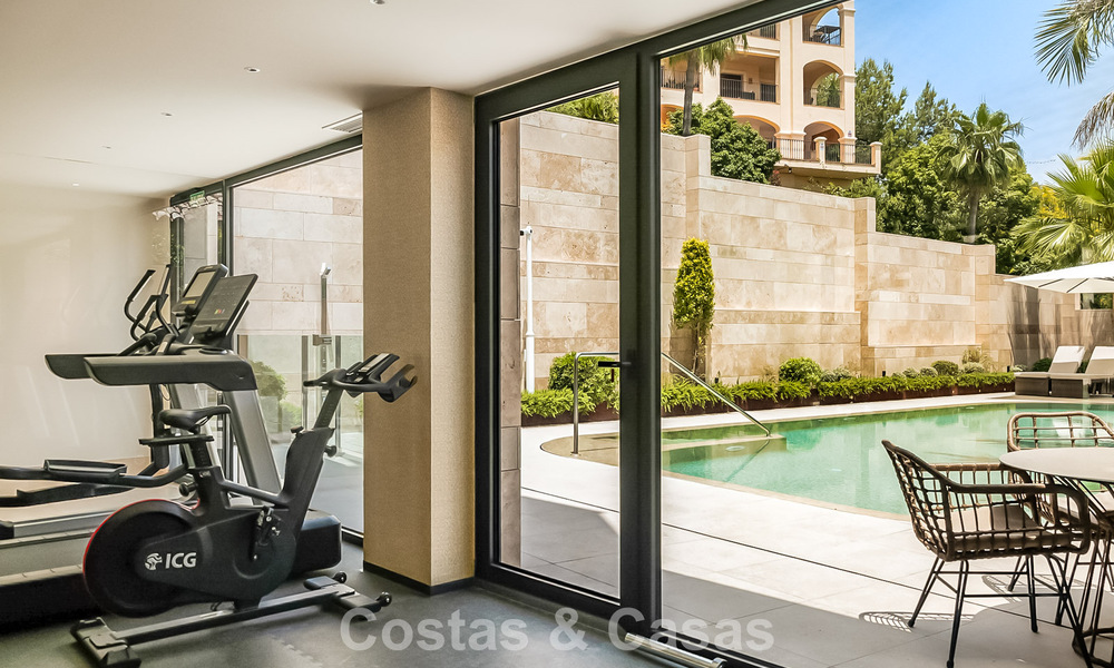 Appartement moderne de style villa à vendre avec vue sur la mer dans un complexe exclusif à La Quinta, Marbella - Benahavís 794518