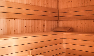 Appartement moderne de style villa à vendre avec vue sur la mer dans un complexe exclusif à La Quinta, Marbella - Benahavís 794519 