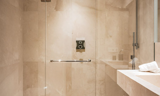 Appartement moderne de style villa à vendre avec vue sur la mer dans un complexe exclusif à La Quinta, Marbella - Benahavís 794525 