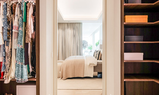 Appartement moderne de style villa à vendre avec vue sur la mer dans un complexe exclusif à La Quinta, Marbella - Benahavís 794537 