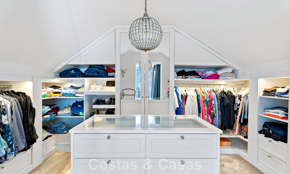 Superbe duplex de luxe prêt à emménager, entouré de parcours de golf à Nueva Andalucía, Marbella 794583