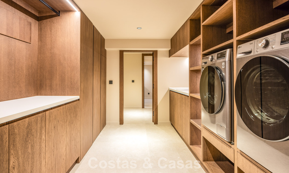 Villa de luxe de style balinais, prête à emménager, à vendre dans la Vallée du Golf de Nueva Andalucía, Marbella 794678