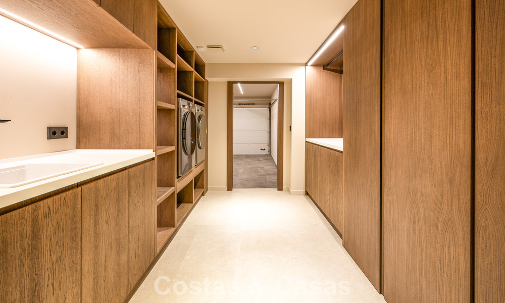 Villa de luxe de style balinais, prête à emménager, à vendre dans la Vallée du Golf de Nueva Andalucía, Marbella 794679