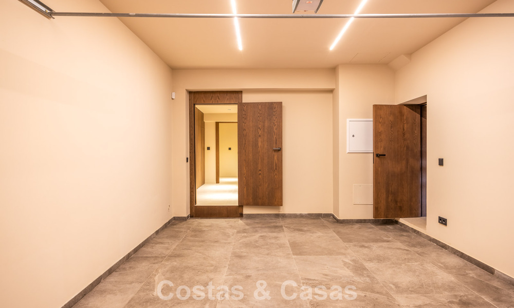 Villa de luxe de style balinais, prête à emménager, à vendre dans la Vallée du Golf de Nueva Andalucía, Marbella 794680