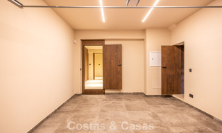 Villa de luxe de style balinais, prête à emménager, à vendre dans la Vallée du Golf de Nueva Andalucía, Marbella 794680 