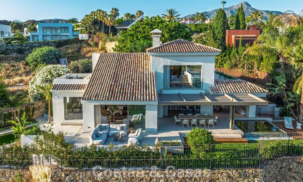 Villa de luxe de style balinais, prête à emménager, à vendre dans la Vallée du Golf de Nueva Andalucía, Marbella 794686