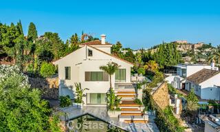 Villa de luxe de style balinais, prête à emménager, à vendre dans la Vallée du Golf de Nueva Andalucía, Marbella 794688 