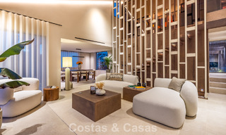 Villa de luxe de style balinais, prête à emménager, à vendre dans la Vallée du Golf de Nueva Andalucía, Marbella 794698 