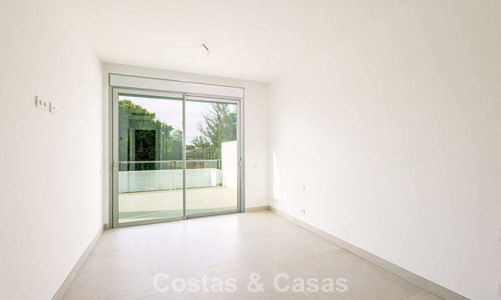 Villa jumelée moderniste à vendre près des commodités à Guadalmina et San Pedro centre, Marbella 794649