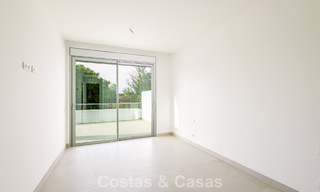 Villa jumelée moderniste à vendre près des commodités à Guadalmina et San Pedro centre, Marbella 794649 