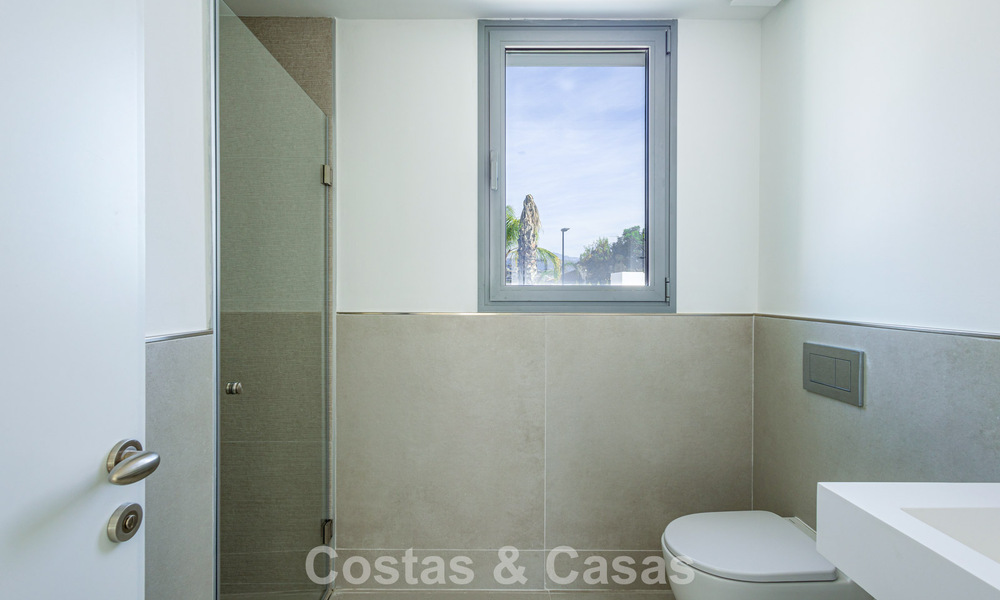 Villa jumelée moderniste à vendre près des commodités à Guadalmina et San Pedro centre, Marbella 794654