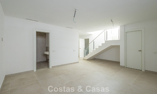 Villa jumelée moderniste à vendre près des commodités à Guadalmina et San Pedro centre, Marbella 794669 