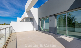 Villa jumelée moderniste à vendre près des commodités à Guadalmina et San Pedro centre, Marbella 794672 