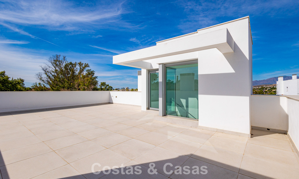 Villa jumelée moderniste à vendre près des commodités à Guadalmina et San Pedro centre, Marbella 794674