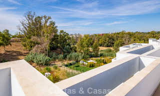 Villa jumelée moderniste à vendre près des commodités à Guadalmina et San Pedro centre, Marbella 794676 