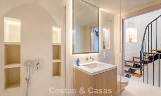 Élégante maison de ville à vendre à distance de marche de la plage sur le Golden Mile de Marbella 794712 