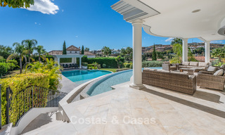 Majestueuse villa de luxe avec vues sur le golf, les montagnes et la mer à vendre dans un quartier de golf à Marbella - Benahavís 794723 