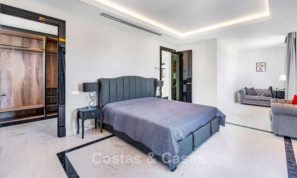 Majestueuse villa de luxe avec vues sur le golf, les montagnes et la mer à vendre dans un quartier de golf à Marbella - Benahavís 794727