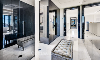 Majestueuse villa de luxe avec vues sur le golf, les montagnes et la mer à vendre dans un quartier de golf à Marbella - Benahavís 794729 