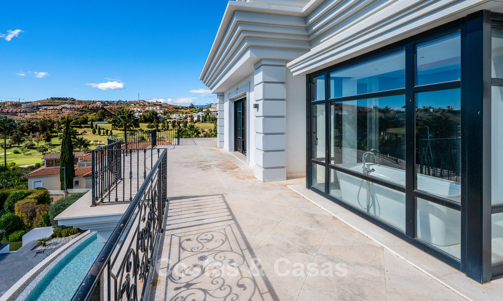 Majestueuse villa de luxe avec vues sur le golf, les montagnes et la mer à vendre dans un quartier de golf à Marbella - Benahavís 794731