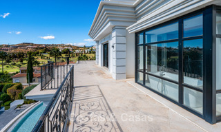 Majestueuse villa de luxe avec vues sur le golf, les montagnes et la mer à vendre dans un quartier de golf à Marbella - Benahavís 794731 