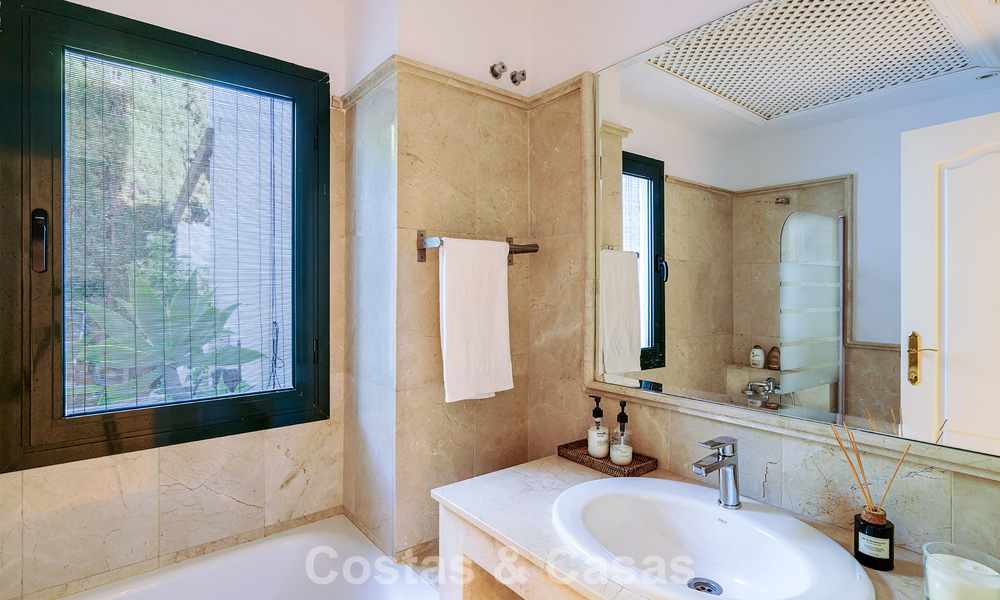 Villa de luxe méditerranéenne prête à emménager à vendre sur la New Golden Mile entre Marbella et Estepona 794966