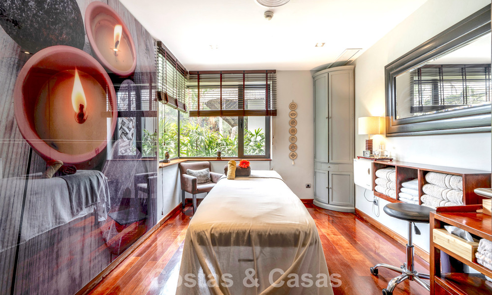 Villa de luxe méditerranéenne prête à emménager à vendre sur la New Golden Mile entre Marbella et Estepona 795088