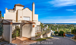Spacieux penthouse duplex avec vue panoramique sur la mer à vendre dans une résidence fermée à Marbella - Benahavís 794824 