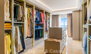 Spacieux penthouse duplex avec vue panoramique sur la mer à vendre dans une résidence fermée à Marbella - Benahavís 794849 