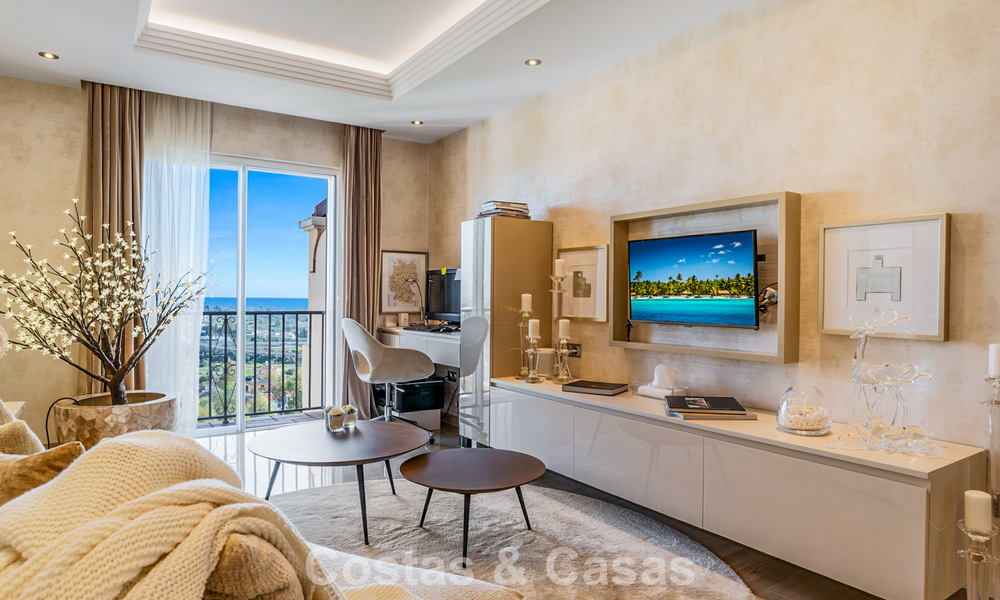 Spacieux penthouse duplex avec vue panoramique sur la mer à vendre dans une résidence fermée à Marbella - Benahavís 794870