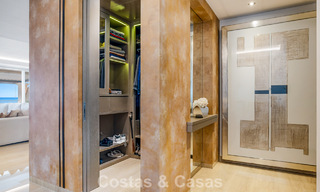 Spacieux penthouse duplex avec vue panoramique sur la mer à vendre dans une résidence fermée à Marbella - Benahavís 794872 