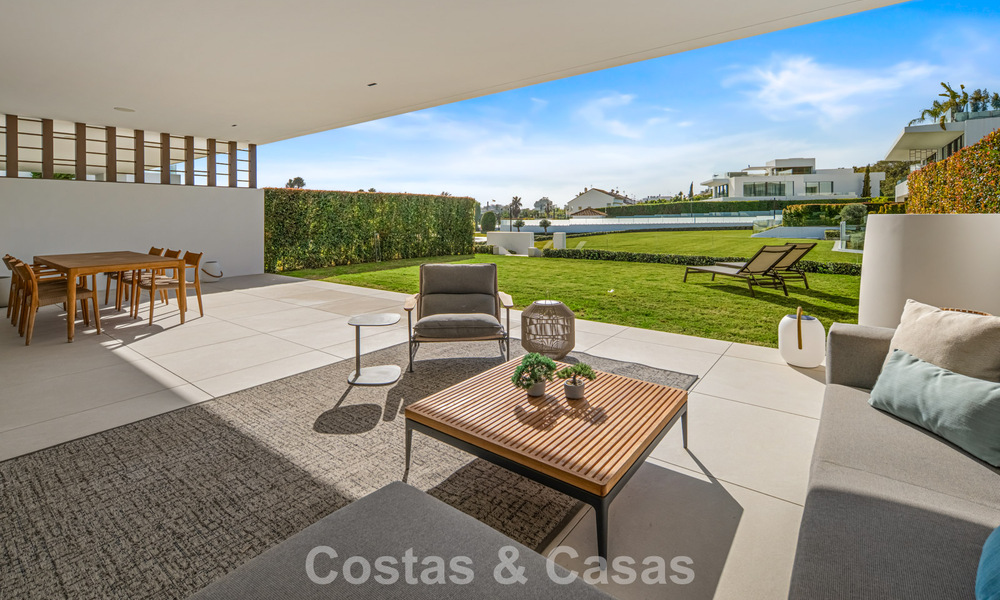 Villa mitoyenne ultramoderne avec piscine privée à vendre sur le Golden Mile de Marbella 795012