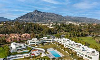 Villa mitoyenne ultramoderne avec piscine privée à vendre sur le Golden Mile de Marbella 795017 