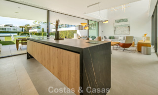 Villa mitoyenne ultramoderne avec piscine privée à vendre sur le Golden Mile de Marbella 795026 