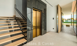 Villa mitoyenne ultramoderne avec piscine privée à vendre sur le Golden Mile de Marbella 795041 