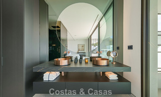 Villa mitoyenne ultramoderne avec piscine privée à vendre sur le Golden Mile de Marbella 795055 