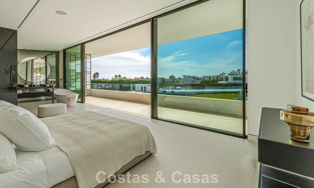 Villa mitoyenne ultramoderne avec piscine privée à vendre sur le Golden Mile de Marbella 795056